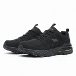 کفش تریل و کوهنوردی مردانه Skechers Max Protect مشکی مات مناسب پیاده‌روی - Image 2