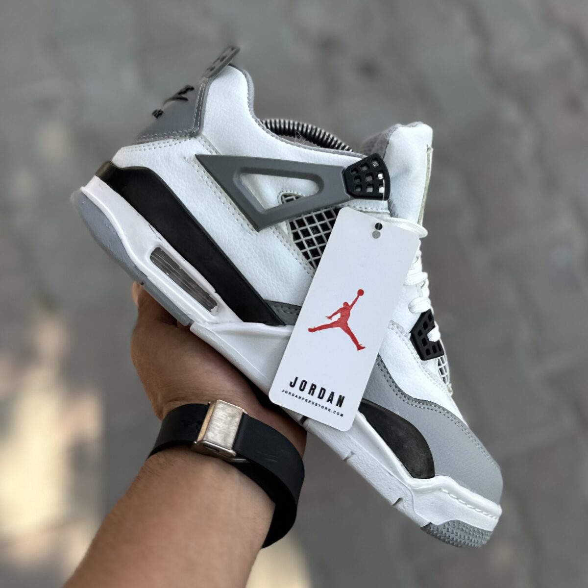 IMG_1844-1200x1200 کتانی ایر جردن ۴ (Air Jordan 4) مدل تمام سفید|سایز41_44 - Image 1