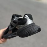 کتانی نایکی وومرو ۵ (Nike Vomero 5) ترکیب رنگ مشکی و طوسی|سایز41_44 - Image 4