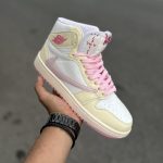 کفش نایکی تراویس اسکات (Travis Scott) ساق‌دار لیمویی - Image 3