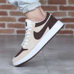 کتونی مردانه ایر جردن ۱ (Air Jordan 1) – قهوه‌ای و کرم (استایل اسپرت)|سایز41_44 - Image 6