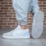 کتونی مردانه ایر جردن ۱ (Air Jordan 1) – آبی، سفید و بژ (کد HP)|سایز41_44 - Image 5