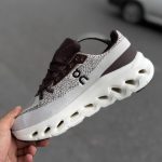 کتانی دخترانه رانینگ (On Running) مدل QC سفید قهوه‌ای|سایز37_40 - Image 5